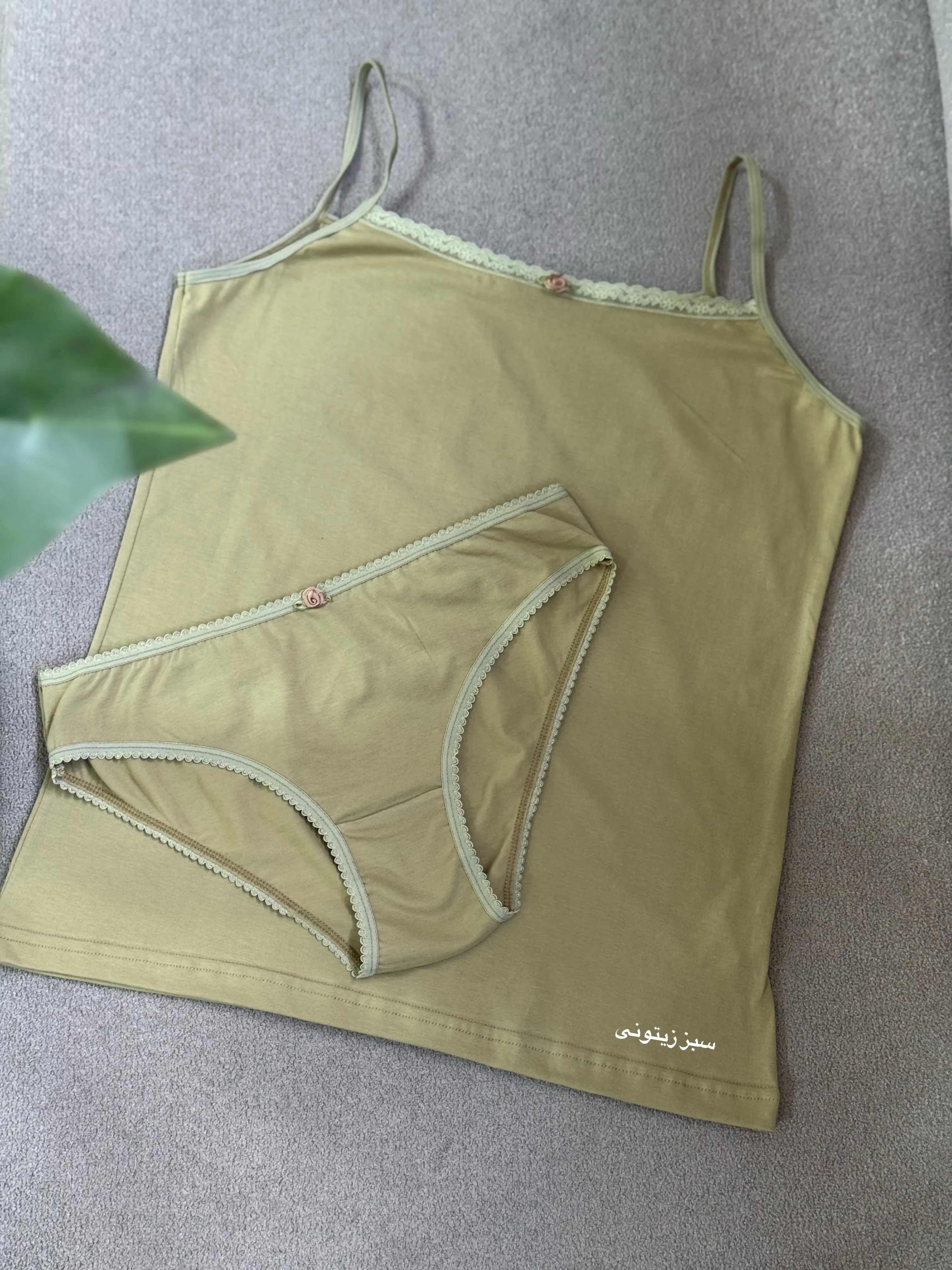 ست تاپ و شورتک زنانه آیسو سدنا